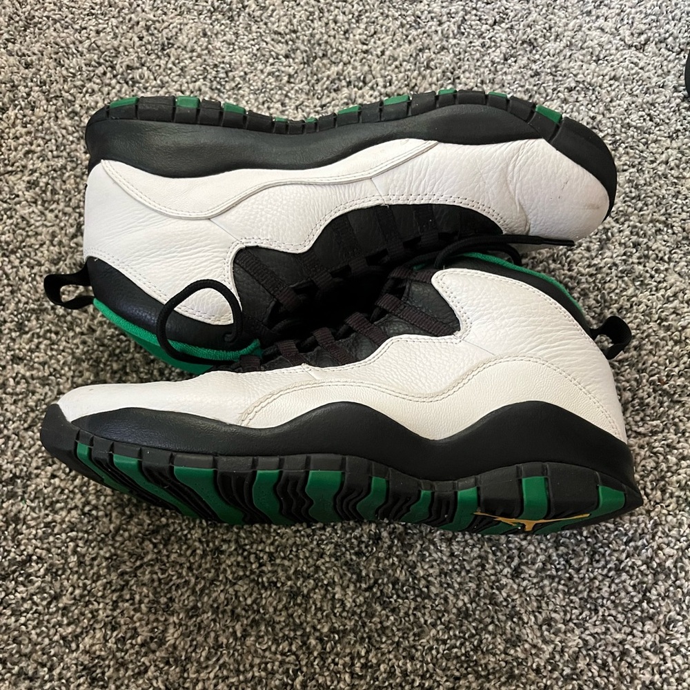 Sz 10 “Jordan 10 Seattle”